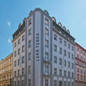 Luma Terra Albergue Praga