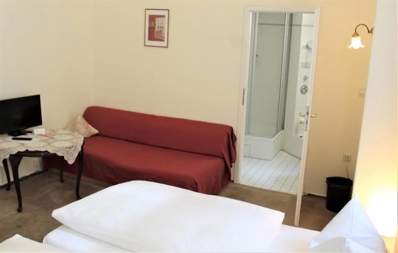 Pension Brinn Berlín Penzion